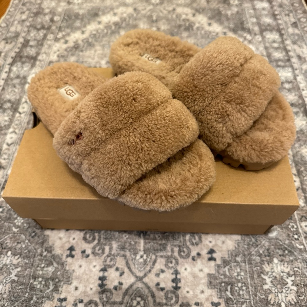 UGG Cozetta Curly Slipper Chestnut